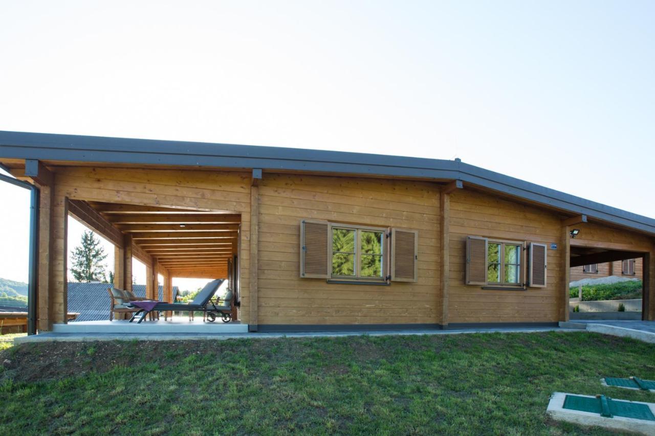 Holiday Home Natura Szluin Kültér fotó