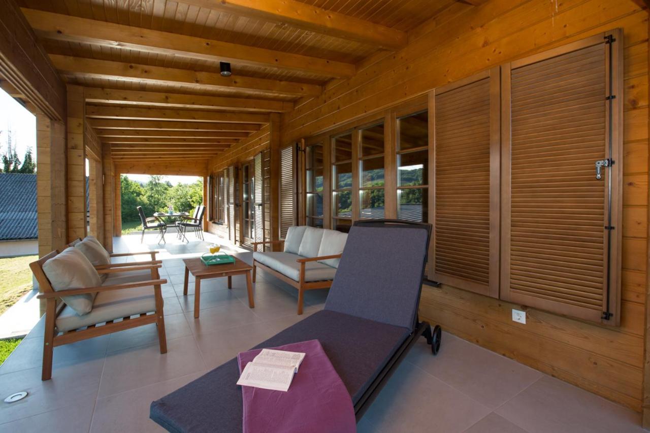 Holiday Home Natura Szluin Kültér fotó