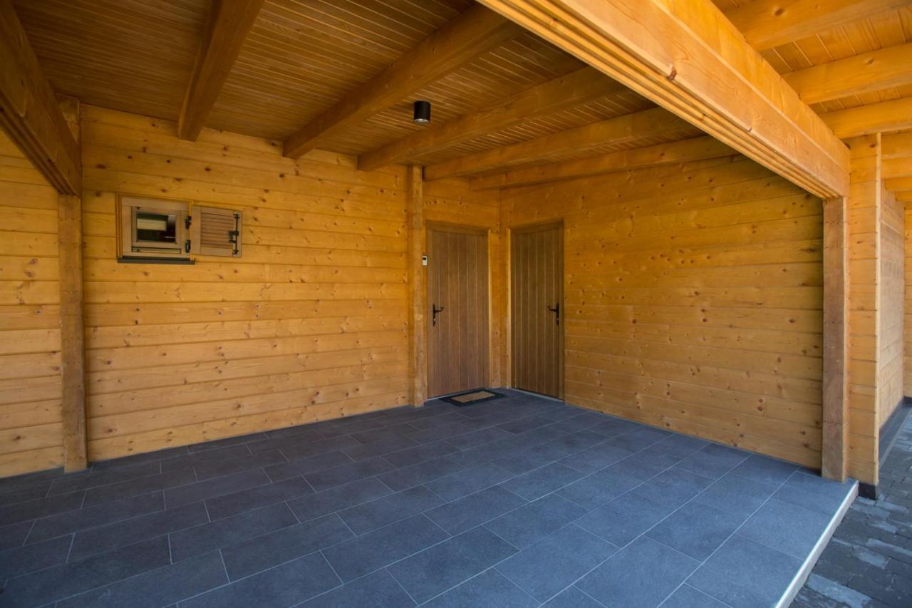 Holiday Home Natura Szluin Kültér fotó